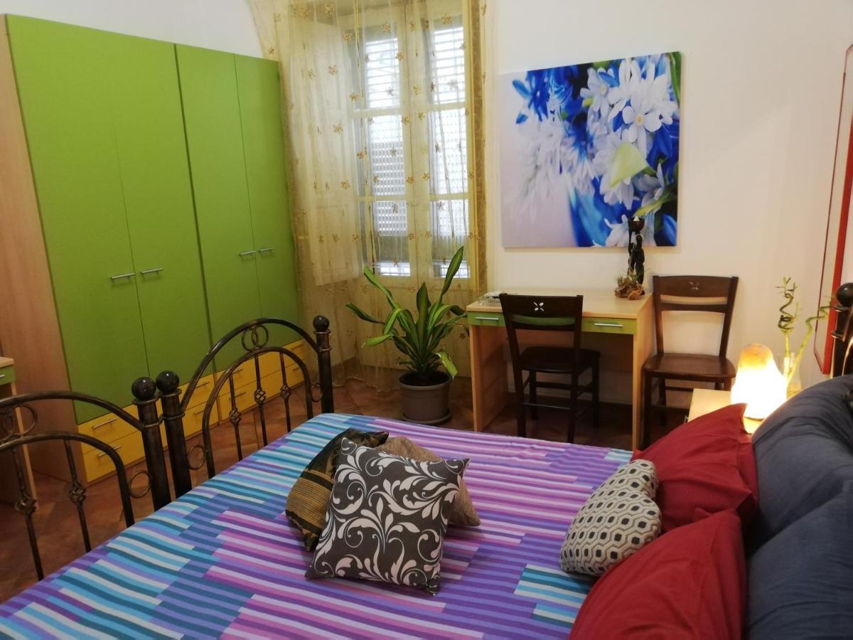 Guglielmo Room'S B&B Katania Zewnętrze zdjęcie
